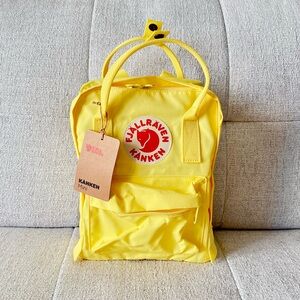 NWT Fjallraven Kanken Mini Everyday Outdoor Backpack Light Yellow (Corn) Unisex